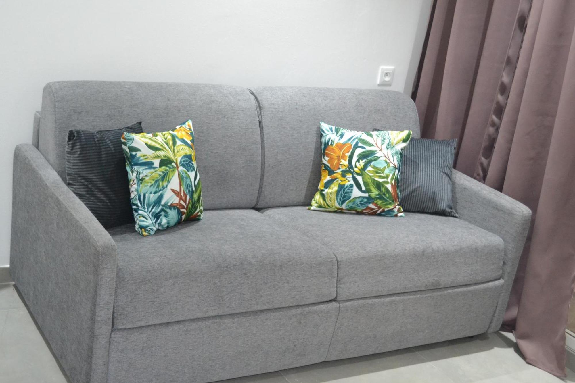 Le Marlon Apartment La Trinite Bagian luar foto